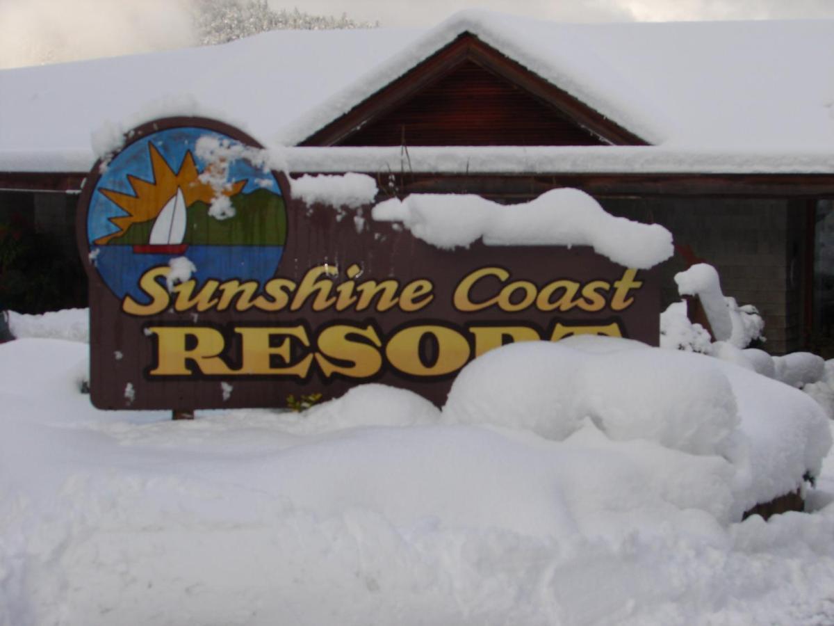 Sunshine Coast Resort Madeira Park Exterior foto