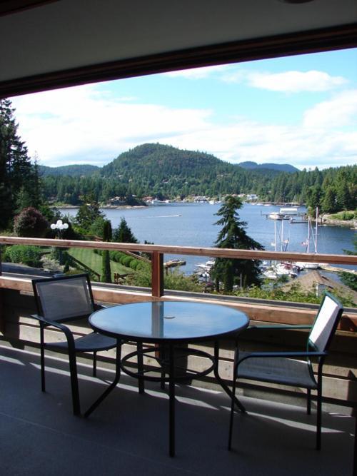 Sunshine Coast Resort Madeira Park Exterior foto